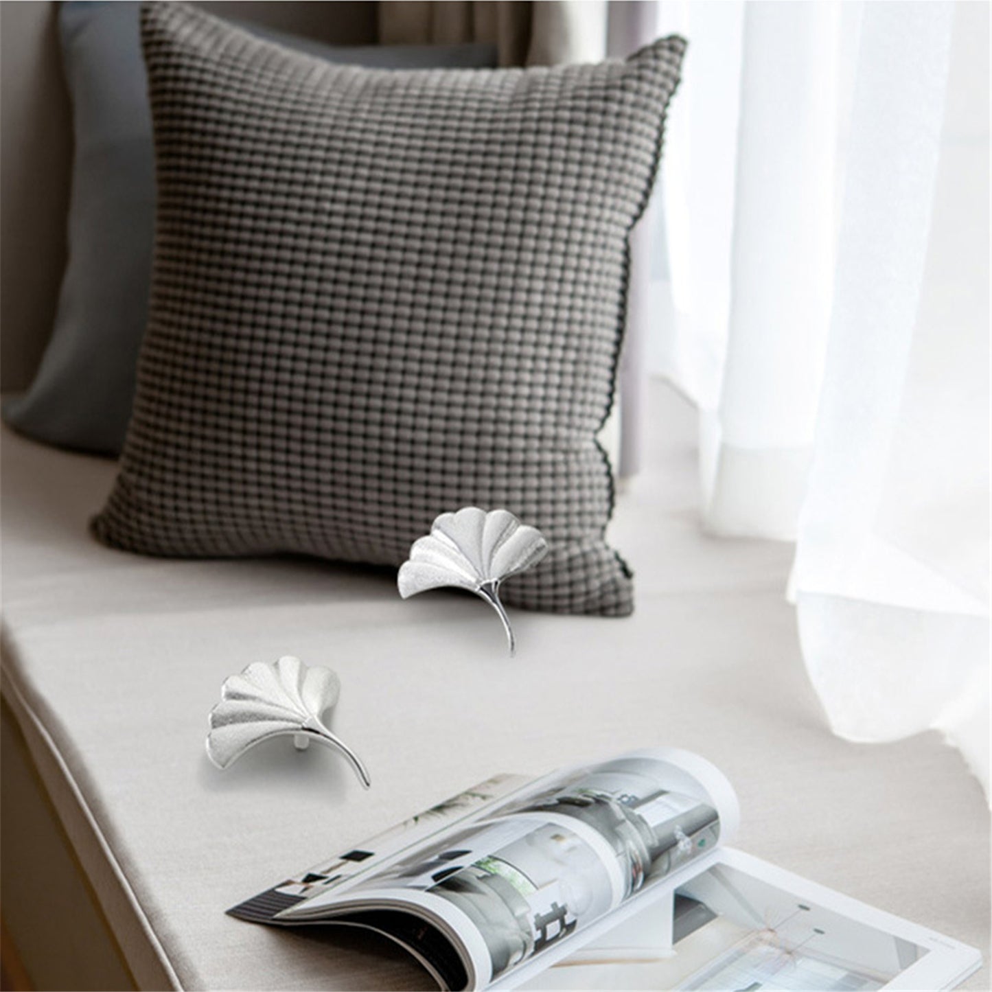 Ginkgo Leaf Drawer Knobs Modern Cabinet Pull Handle for Wardrobe Cupboard Drawer Bookcase Furniture (Small，Silver)