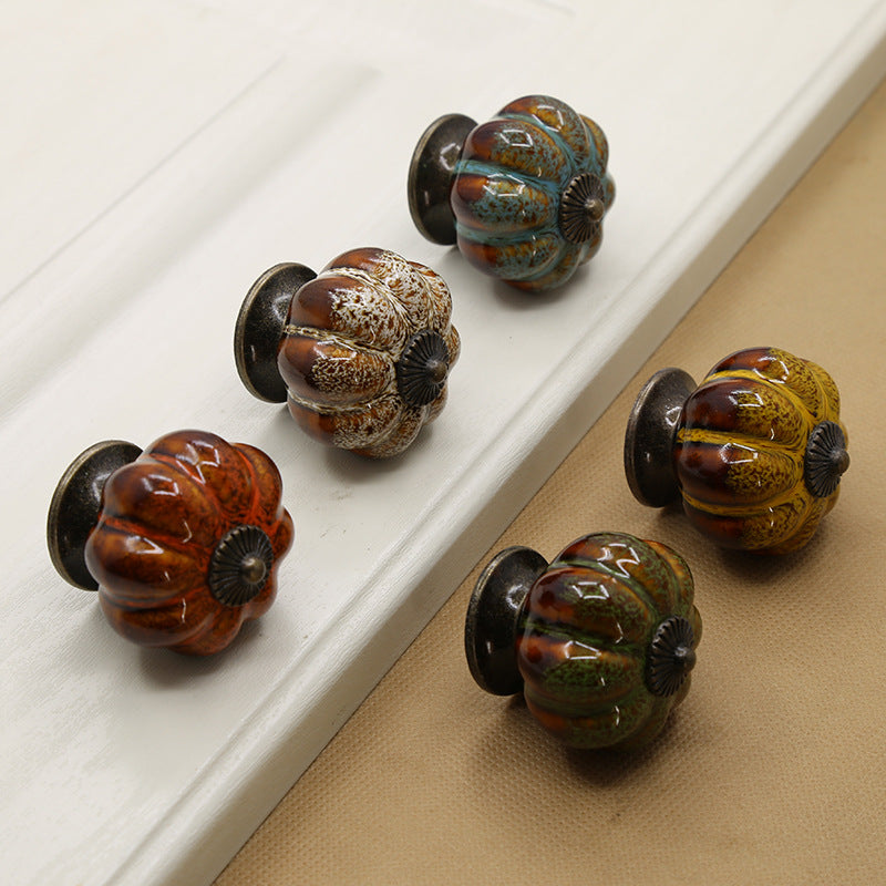 Ceramic Pumpkin Knobs，Vintage Dresser Drawer Pulls，Retro Cabinet Door Handles with Mounting Screws，Ideal for Closet，Cupboard