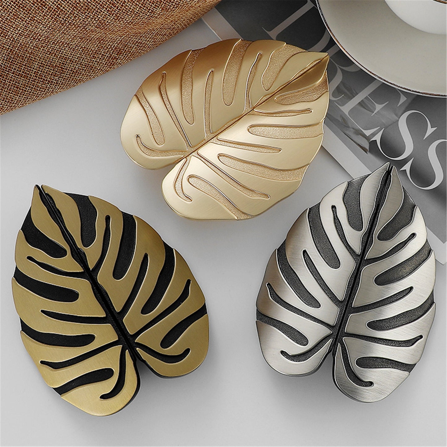 Creative Leaf Shape Handle Knob with Mounting Screws for Kitchen Cupboard Cabinet Wardrobe Drawer Door (Gold, 64mm)