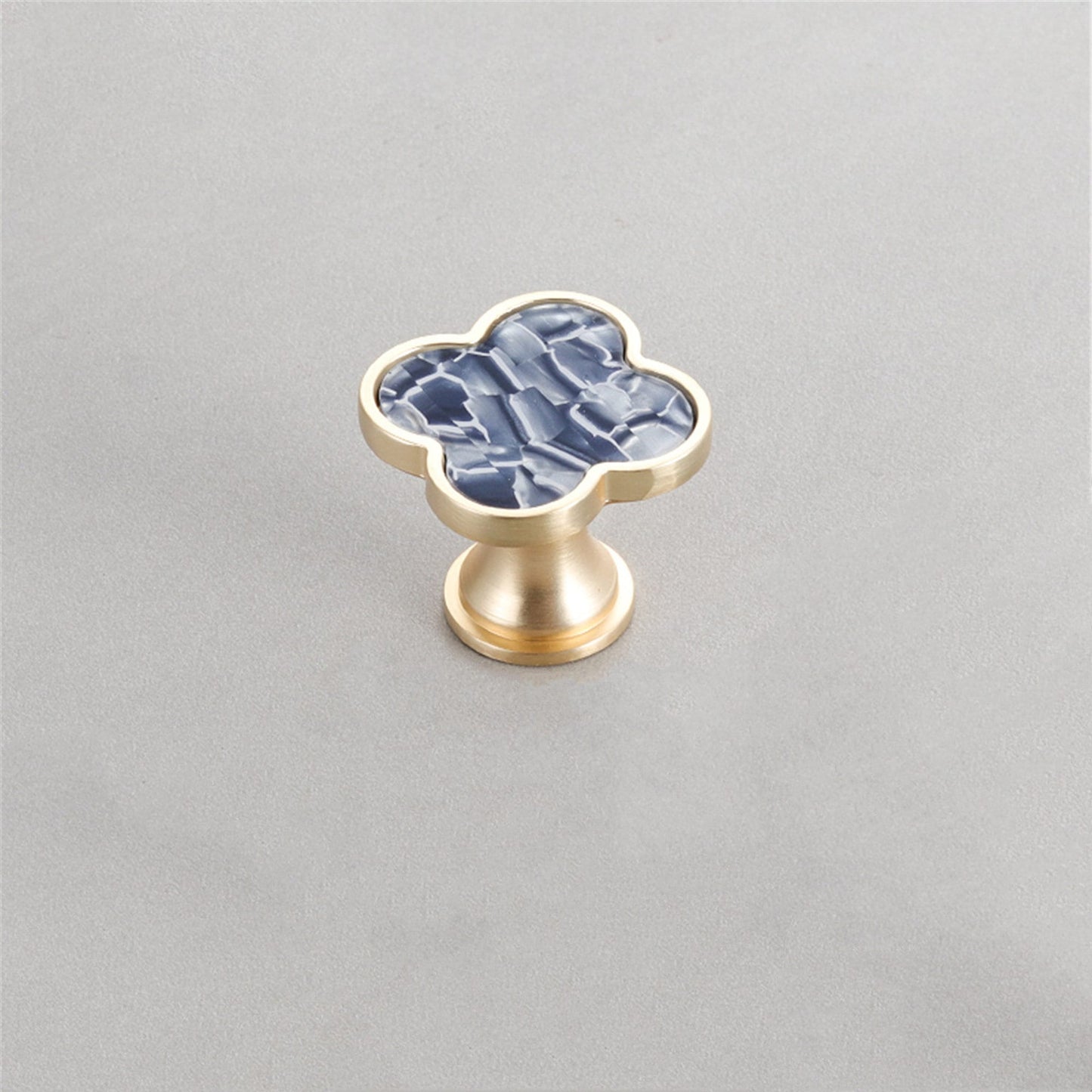 Four Leaf Clover Shape T Knobs，Decorative Zinc Alloy Round Cabinet Knobs，1.25"(32mm) Brass Door Knobs for Modern Home Décor