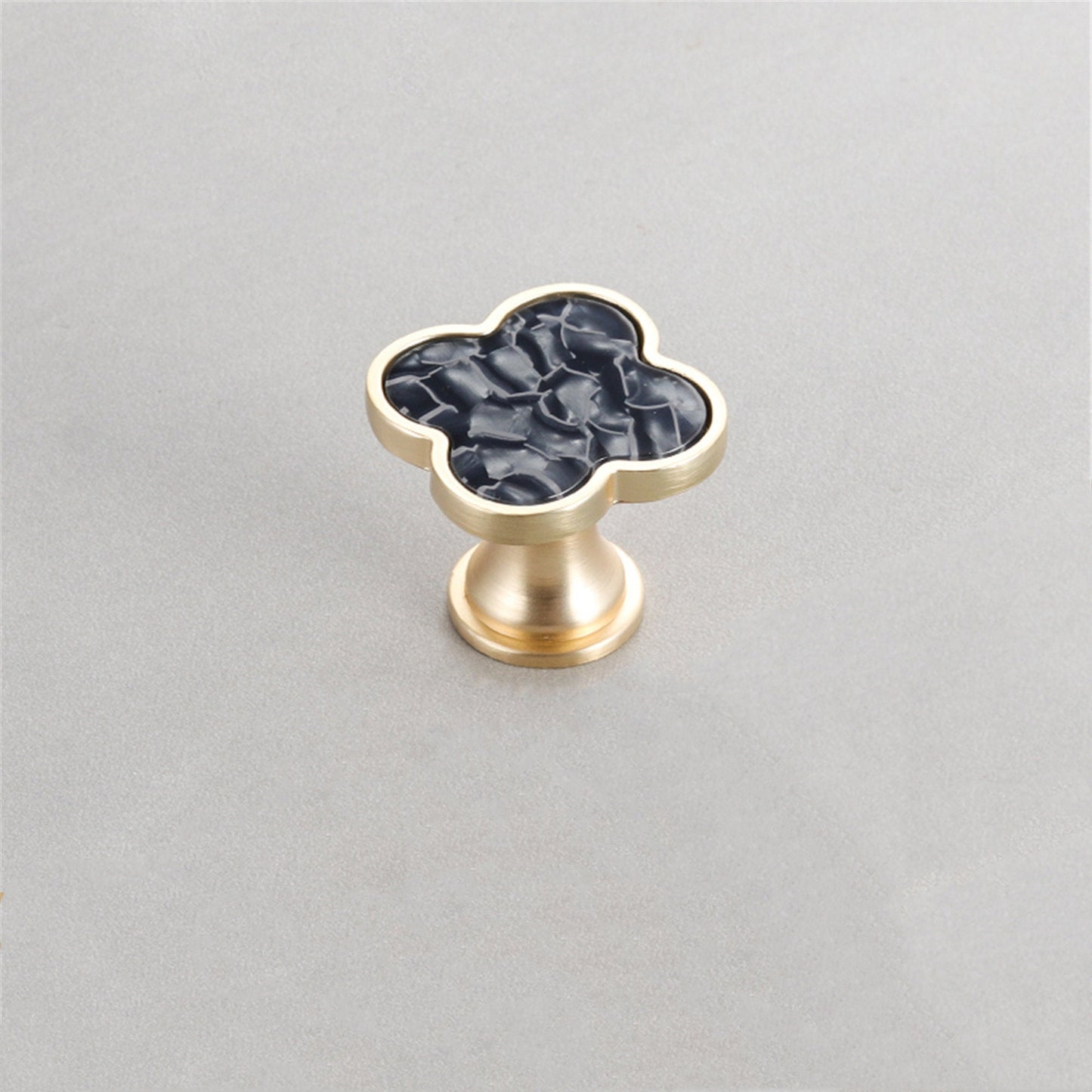 Four Leaf Clover Shape T Knobs，Decorative Zinc Alloy Round Cabinet Knobs，1.25"(32mm) Brass Door Knobs for Modern Home Décor